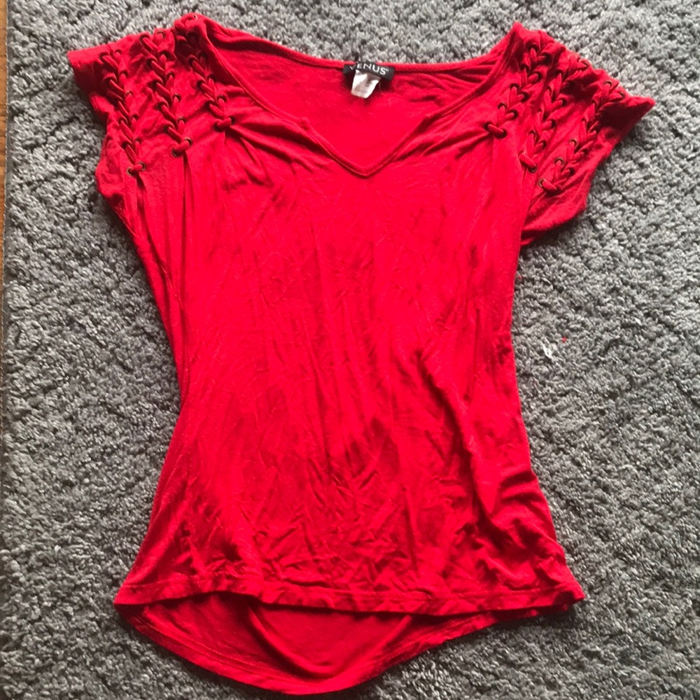 Cute fitted shirt